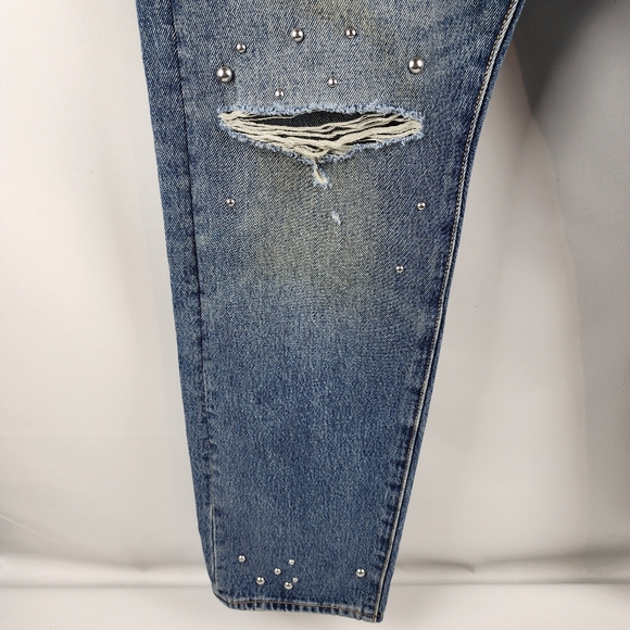 Levis 501 Womens Distressed Button Fly Slim Leg High Rise Stud Accents 32x30 NWT - Picture 9 of 16